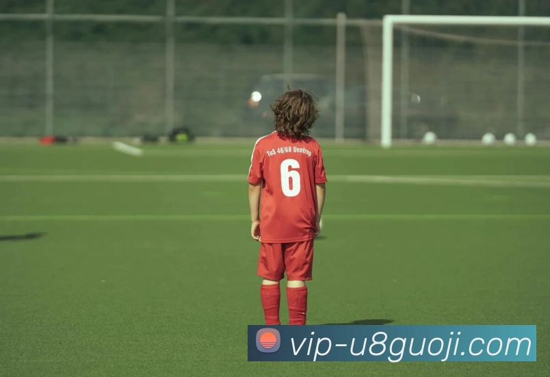 ESPN分析塞梅尼奥进球被取消原因禁区内人员过多影响半自动越位技术使用